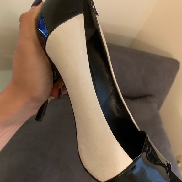 Authentic Gucci Pumps - Picture 8 of 8